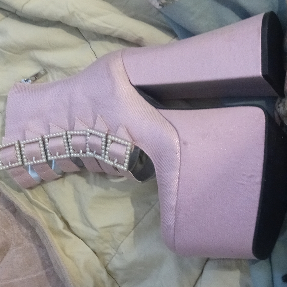 Sugar Thrillz Shoes - ISO